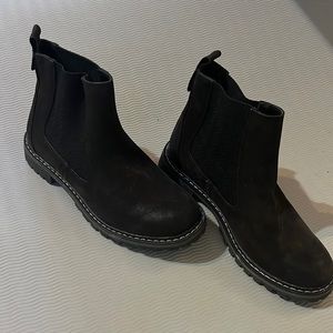 Black Cork’s bootie size 38